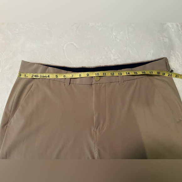 Mizzen + Main khaki colored mens pants size 38W x 34L - Picture 6 of 6